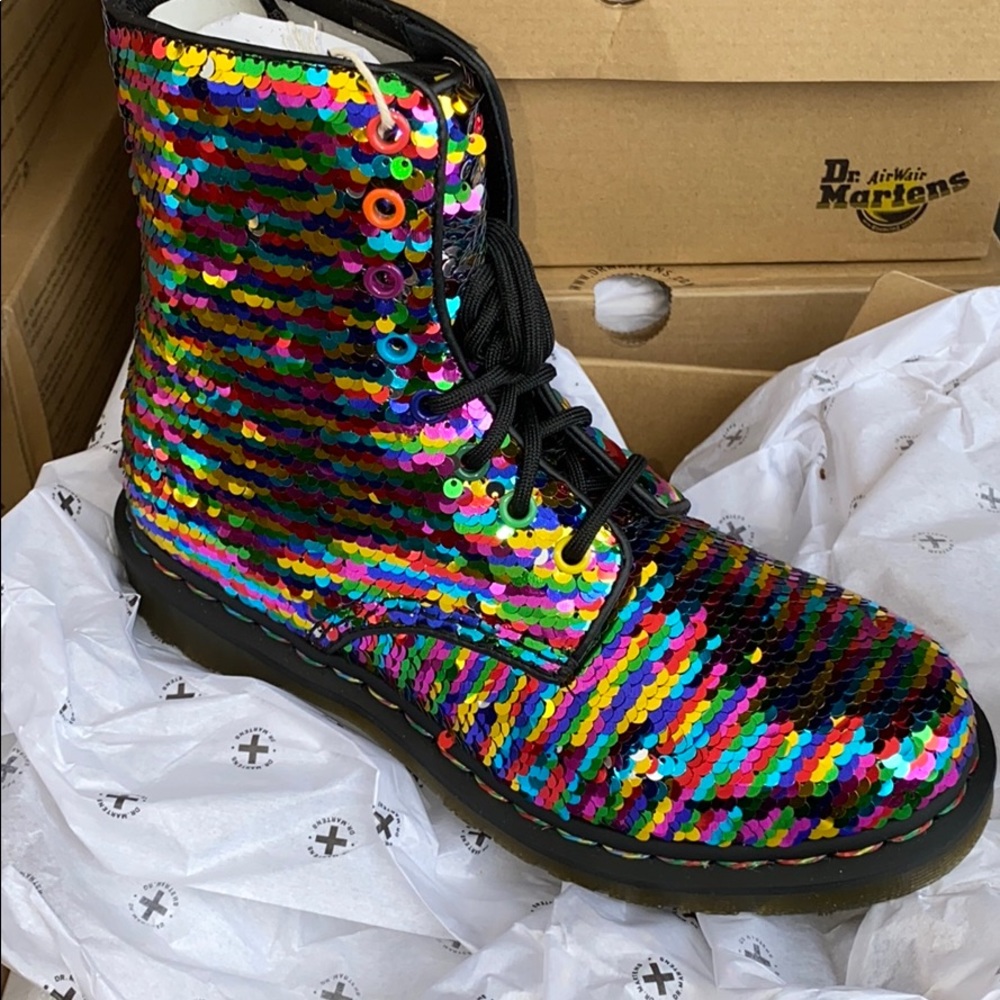 ๐ฅ Dr MartensPascal Sequin Rainbow Sequin - Picture 11 of 16